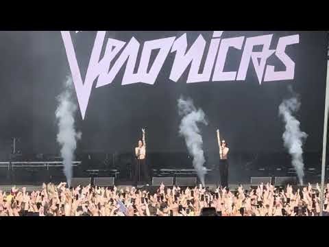 The Veronicas - Untouched (Mighty Hoopla - 2 June 2024)