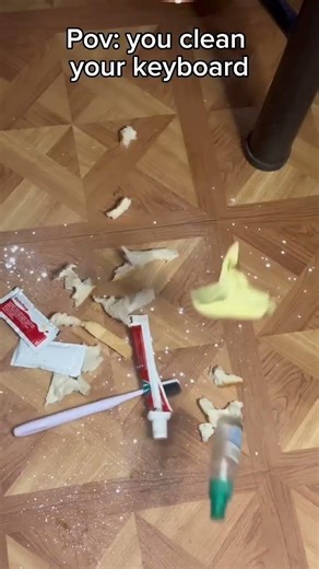 When you clean your keyboard #funny #humorvibes #funnypictures #comedy #funnyimages #funnyphotos
