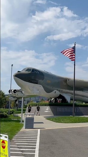 B-52 Stratofortress: The Iconic Strategic Bomber #B52 #AviationHistory