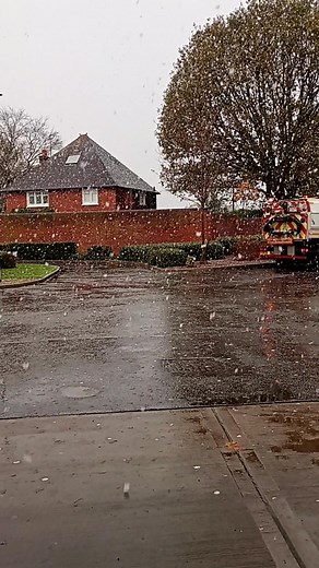 52K views · 50 reactions | Genuinely was unexpected ❄️ #cobham #snow | Mum on a mission | Facebook