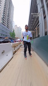 Check at the end 🧐 You don’t need that much space to perform it too. Have you learned the power slide yet? This is always the one I recommend when skating fast #rollerblading #streetskating #tips #speed #skating #newyork #reelsfb #fyp #viral #tiktok | Rollerbearding