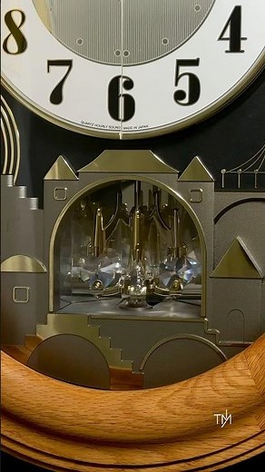 Check out this simple trick to easily start a rotating pendulum on a Rhythm clock…😳💡