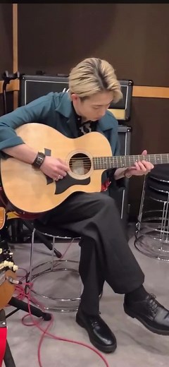 綱くんのギターライブパフォーマンス