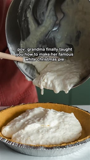 12 Tomatoes | Recipes on Instagram: "Grandma knows best. 🥰 recipe link in profile! 🔗 https://12tomatoes.com/white-christmas-pie/ #comfortfood #holidaybaking #holidayfood #christmastraditions #bakingfun"