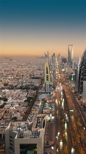 Looking for the right address for your business? Azure Takhasusi offers offices and shops for rent in Riyadh’s prime hub. Book your viewing today. Azure Live Beyond. | Azure Saudi