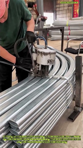 Efficiency of metal bar packaging - Machine in action