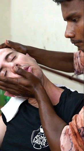 #neckcracking #asmrbarber #mastercracker #indianbarber #indianmassage