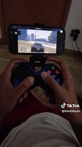 Testando GTA V no Xbox Game Cloud! Será que roda bem? 🎮. #GTA5 #GTAV #XboxCloudGaming #GameCloud #XboxGamePass #GamerLife #Gameplay #GTAOnline #Jogos #NuvemGaming #MobileGaming #CloudGaming #XboxBrasil #ViralGamer #TikTokGamer #GamerBR#fyp #fyppppppppppppppppppppppp