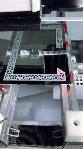 LED Mirror Laser Engraving Machine glass mirror laser engraving equipment for glass solution