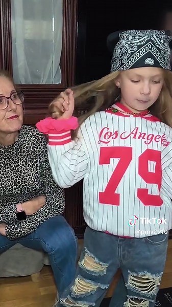 ARREGLATE CON ABRIL UN DIA MAS✨👀 hoy me acompaña la