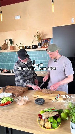 Enkel og sunn kebab — oppskrift med karbonadedeig (1,5 t)
