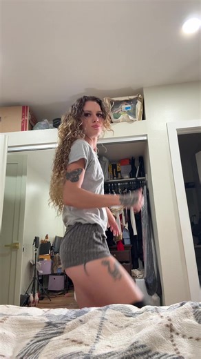 I put my shirt on inside out 🥀 sorry😂 #dance #trend #dancetrend #challenge