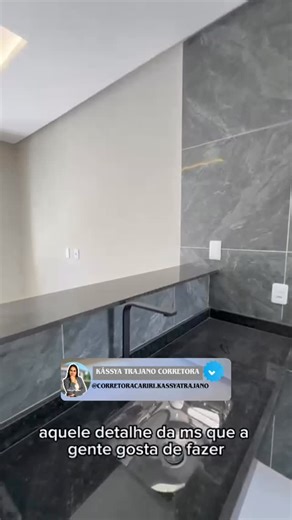 Kássya Trajano CRECI 27548 | Corretora de Imóveis no Cariri on Instagram: "Casas localizadas no Bairro CAMPO ALEGRE Próx ao Anel Viário! Valor do imóvel R$: 199.000,00 CASAS COM FACHADA MODERNA, (NA PLANTA) 🚩Terreno: 5 x 27,5 🚩2 quartos sendo 1 suítes 🆙 🚩área de serviço. 🚩Portas e janelas de blindex 🆙 🚩sala estar e sala de jantar 🚩cozinha 🚩portão 🚩Telhado platibanda 🚩bica 🚩garagem 🚩iluminação em led 🚩Forro com detalhe 🚩Perfil de led 🚩banacda e granito 🚩churrasqueira pré molda