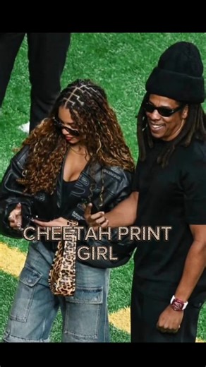 Cheetah print phonecase, Cheetah print bag, she just gives off Cheetah vibes 🐆🖤 #blueivycarter #fypシ゚viral #foryoupage #cheetahprint #fyppppppppppppppppppppppp