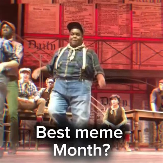 aplo on Instagram: "日本利用压电瓷砖将脚步转化为电能。这些瓷砖捕捉来自你脚步的动能。当你行走时，你的重量和动作会对瓷砖产生压力。瓷砖会轻微弯曲，从而产生机械应力。瓷砖内部的压电材料将这种应力转化为电能。每一步都会产生少量电荷，而数百万步结合在一起就能产生足够的电力来驱动 LED 灯、数字显示屏和传感器。在像涩谷车站这样繁忙的地方，每天大约有 240 万个脚步为这一系统作出贡献。这些电能可以被储存或立即使用，从而减少对传统电力来源的依赖，并支持可持续的城市基础设施。这种方法将日常运动转化为实用的可再生能源 #日本 #知识 #事实 #你知道吗 #推荐 #科技 #创新 #历史 #技术 #实验 #热门"