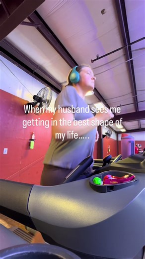 Pregnant Woman's Hilarious Workout POV