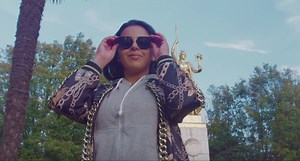 Marwa Loud ambiance à nouveau dans le clip « Fallait Pas » [VIDEO]