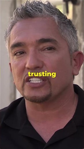 Cesar Millan Breaks Up A Dangerous Dog Fight #dogwhisperer #dog #cesarmillan