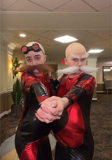 The best scene from the Sonic 3 movie: Eggman and his grandpappy dancing their way through ❤️🕺🕺🖤 ft. @stumpy and @umbranwitch #sonicthehedgehog #sonic3movie #eggman #eggmancosplay #drrobotnik #jimcarrey #soniccosplay