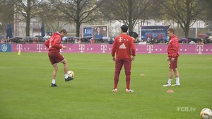 78K views · 163 shares | ¡Thomas Müller está que se sale, y nos lo demuestra en cada entrenamiento! No están mal sus trucos con el balón, ¿verdad? :D | FC Bayern München | Facebook
