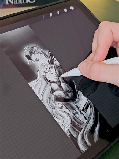 Queen of Shadows sketch 👀✨ Practising digital drawing by creating my fore-edge designs digitally first. And yes… this might finally be the year I paint the Throne of Glass series. 🔥 #booktok #throneofglass #aelingalathynius #rowanwhitethorn #fantasyart