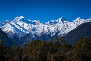 U.S. and Canadian climbers vanish while climbing New Zealand's highest peak
