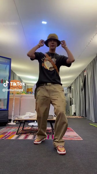 J-Hope LATAM Tour: Datas, Desafio de Dança e Hobipower!