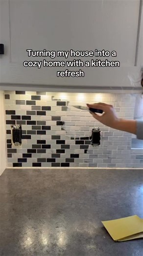 Kendra on Instagram: "Thoughts on the painted tile? 😅 #kitchenreno #diy #homeimprovement #paintedtile #paintwithme"