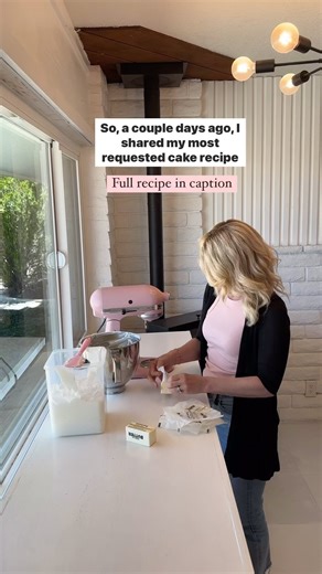 Recipe below. Let me know if you’d like me to send you the PDF version or@if you want the link to my storage containers. This recipe is amazing with the cake recipe that I shared a couple of days ago. Don’t forget that all of my variations on this buttercream recipe and my cake recipe can be found in our online baking community in either the Pink Membership Plan or the Platinum Membership Plan. You can go to www.thepinkcrumbb.com to access. Hope you are having a great day! | The Pink Crumbb