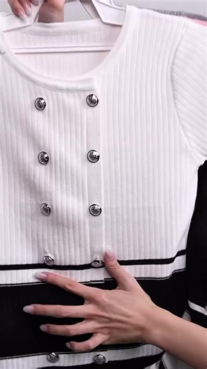 The wait is OVER, Bellos! 😍✨ The most-requested PO items are now available! From the stunning ELLY SILVER BUTTON SHORTSLEEVE TOP, these pieces are the definition of classy and chic. 👚✨ Trust us, these will be your new favorite wardrobe staples! 💖 Confirmed to sell out fast—get yours now! 🛍️✨ ⚠️𝐋𝐈𝐌𝐈𝐓𝐄𝐃 𝐒𝐓𝐎𝐂𝐊 𝐀𝐋𝐄𝐑𝐓 𝐎𝐧𝐜𝐞 𝐬𝐨𝐥𝐝 𝐨𝐮𝐭 = 𝐍𝐎 𝐫𝐞𝐬𝐭𝐨𝐜𝐤 𝐟𝐨𝐫 𝐭𝐡𝐢𝐬 𝐏𝐎 🚫 Don’t miss out,Bellos⏳✨ 💌 𝐁𝐨𝐮𝐠𝐡𝐭 𝐟𝐫𝐨𝐦 𝐭𝐡𝐞 𝐥𝐚𝐬𝐭 𝐏𝐎 𝐛𝐚𝐭𝐜𝐡? 𝐏𝐌 𝐮𝐬! 