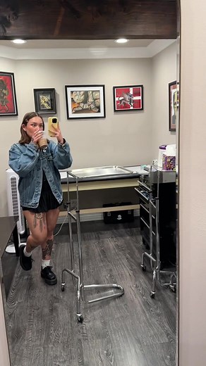 Some of my favorite piercings I did today with a brief ootd. I love all our clients sm. 🫶🏼 #piercingsla #curatedlosangeles #curatedears #oakandpoppy #piercings #stackedpiercings