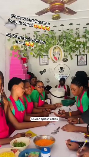 #สปีดสโลว์ #สโลว์สมูท #vairalvideo_foryoupage #vairalsong____💞tiktok #following @QUEENSPLASHCAKES