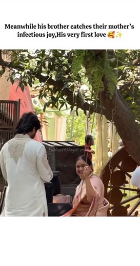 His brother capturing his mother #ananddevarakonda #vijaydevarakonda #rashmikamandanna