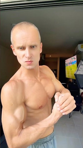 💪🏻🧑‍🦳 👍