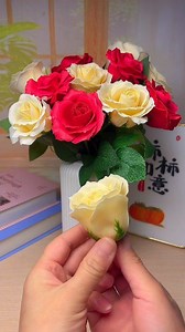 Making a beautiful bouquet of roses #Rose #DIYCrafts #HomeDecor | Crafty Videos