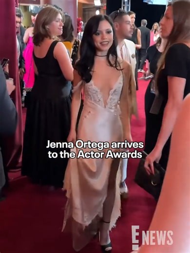 Jenna Ortega at the 2026 SAG Awards. by enews 📸 #jennaortega #jennastan #wednesdayaddams #recommendations #sagawards
