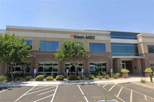 Phoenix Teens Suit Up as Valley School Unveils First K‑12 Chip Cleanroom