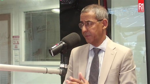 Radio One 📻 🇲🇺 on Instagram: "Depuis l'augmentation des prix des véhicules importés en juillet 2025, les ventes ont chuté de 40 à 50%. Une information fournie par Osman Mahomed, sur les ondes de Radio One, hier. Répondant aux questions d’Emmanuel Edoo dans Le Dossier, le ministre des Transports a rappelé que la réforme annoncée dans le budget 2025/2026 visait, en priorité, à limiter la congestion routière. Le droit d’enregistrement a grimpé de 30 % lors de la première immatriculation à Mauric