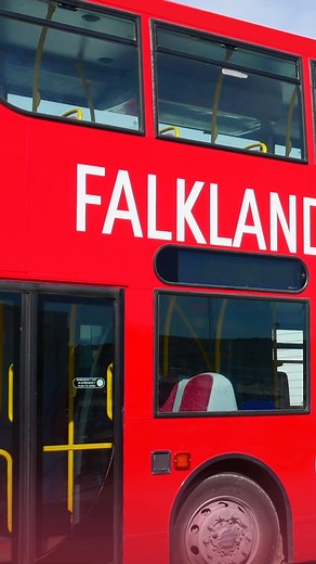 The new season in the Falkland Islands is just beginning — and we can’t wait to take you through Stanley’s stunning views, the Dockyard Museum, and to meet the penguins and local wildlife at beautiful Gypsy Cove! Explore Stanley at your own pace with our Hop-On Hop-Off service, running every 20–30 minutes around town and nearby wildlife spots. 🐧✨ Reserve your Day Pass through the link in our bio and discover more about this unforgettable experience with us. #FalklandIslands #Penguins #WildlifeE