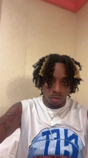 Noahclips (@noahclipsss)’s videos with all eyes on you - adrianaaaa