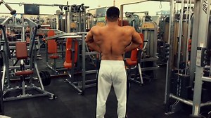 Bodybuilding posing video ✅ Basic pose in bodybuilding competition, DM for online personal training 👇 WhatsApp : 923348189198 https://www.instagram.com/kaiffitness/ | Kaif Fitness Official