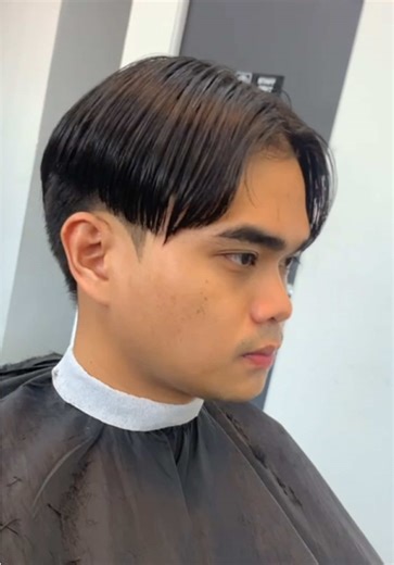 𝐘𝐨𝐮𝐫 𝐁𝐚𝐫𝐛𝐞𝐫𝐬𝐡𝐨𝐩 𝐢𝐧 𝐒𝐭𝐚. 𝐑𝐨𝐬𝐚 💈❤️ If you’re in the south, there’s only one place to go for a cut that’s clean, crisp, and Instagram-ready—𝐒𝐥𝐢𝐜𝐤 𝐚𝐧𝐝 𝐃𝐚𝐩𝐩𝐞𝐫 𝐒𝐭𝐚. 𝐑𝐨𝐬𝐚. 🚶 Walk in or book online to reserve your slot! Google map: https://maps.app.goo.gl/7DMzmKWu7MgoVUaU6?g_st=ipc Waze: Use Waze to drive to Slick and Dapper Barbershop - Sta. Rosa, Unit 15, 2nd Flr Caltex Drive, Santa Rosa: https://waze.com/ul/hwdw17ceb8 #SlickAndDapperStaRosa #barbershopnea