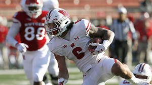 Badgers dominate Rutgers, become bowl eligible