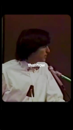 Steve Jobs in 1983 showing that you don't create the future in one step. You do it by working towards one vision, step by step, for decades. | Foundr