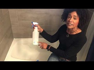 Daily homemade shower and tub cleaner using 2 ingredients