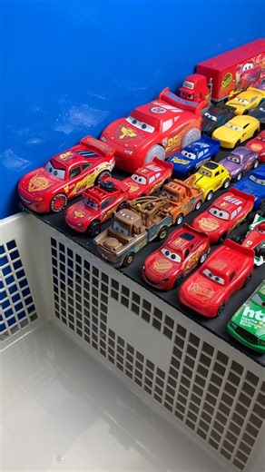 Lightning Mcqueen Review Disney Cars 2 🚛 #toys #cartoys #mcqueencars #cars #disneycars