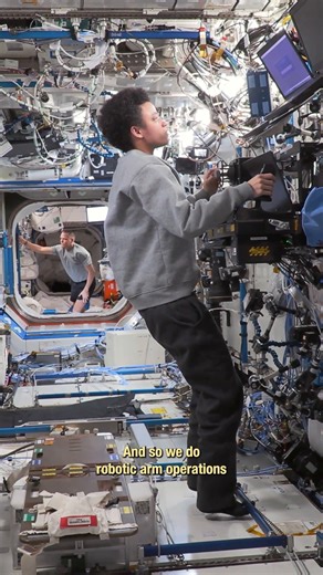 No need to pack your bags!🧳 Allow NASA astronauts Nicole Mann and Kjell Lindgren to bring the International Space Station to you! Immerse yourself in this tour of the orbiting laboratory and continue celebrating 25 years of humans on station into the new year! https://youtu.be/D9gUhAOQ0O4 | International Space Station