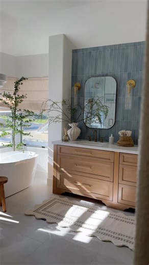 Ana Messina Egger on Instagram: "This master bathroom before and after 😍 can’t deal!!! #bathroommakeover #bathroomremodel"