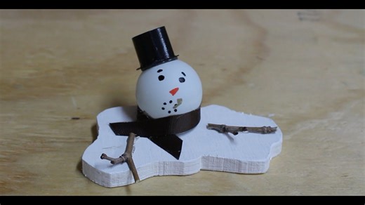Build a DIY wooden snowman for seasonal decor