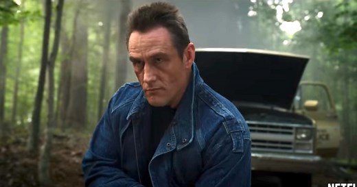 'Stranger Things' Season 3 Ending: S1 Explains the Russians' Motives